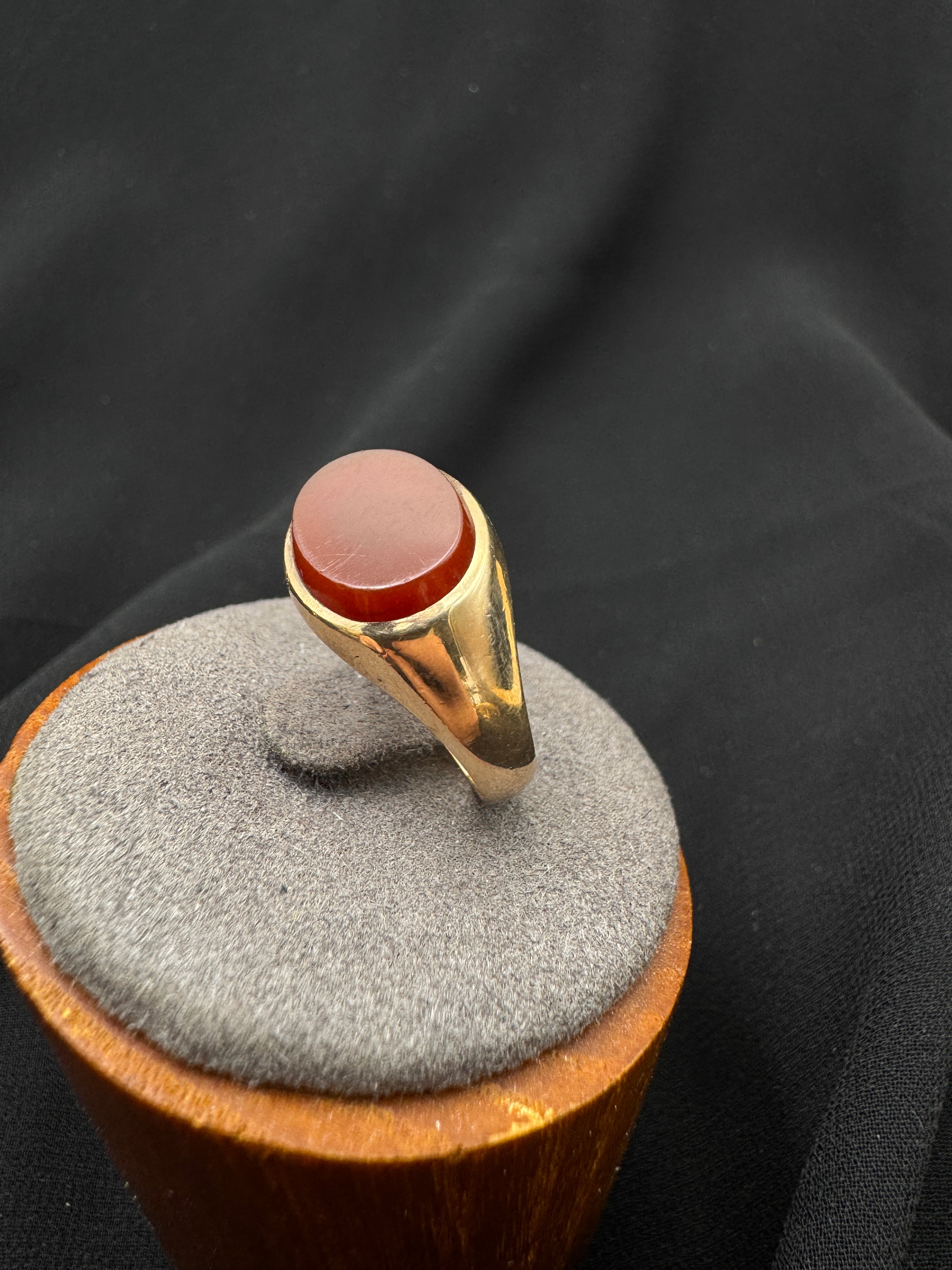 Victorian 10K Gold Carnelian Signet Ring | Size 8.5 | 4.64g