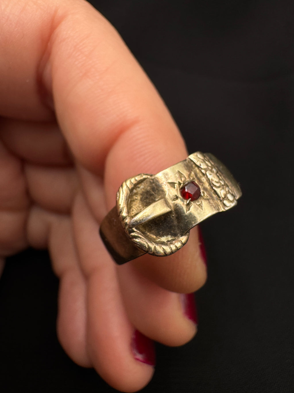 Victorian Silver Buckle Ring with Garnet – Gold Washed